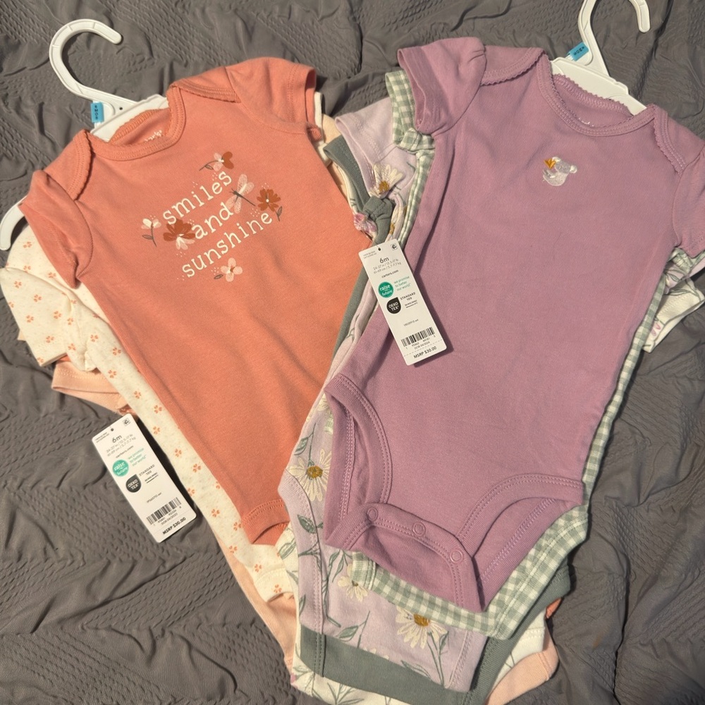 Carters Babygirl set of 10 bodysuits (baby bundle)